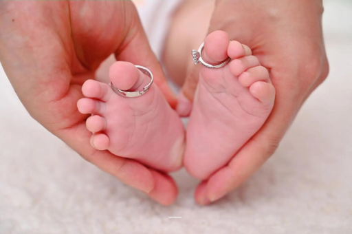 内蒙古孕妇两个月肚子疼